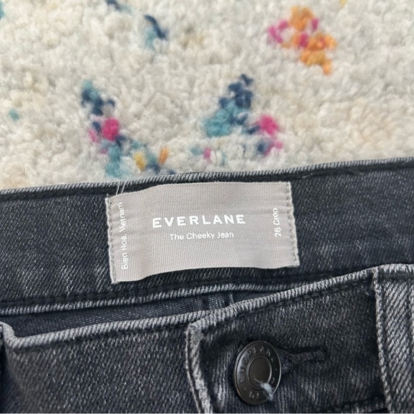 Everlane Cheeky‎ Straight Jean in Washed Black sz 26 Crop - Picture 5 of 7